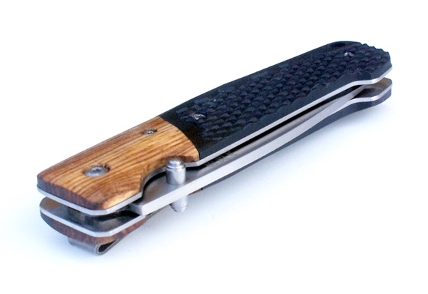 Couteau de poche aventure JKR manche bi-matière – Image 2