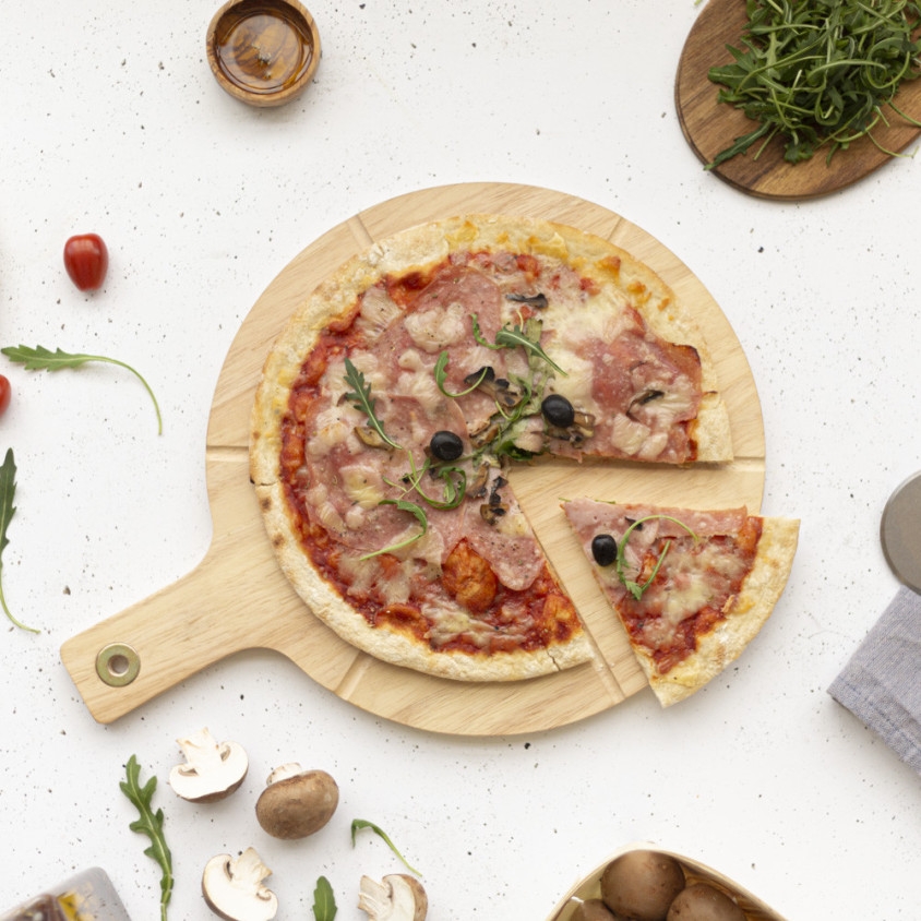 Plateau à pizza en bois avec sa roulette – Image 3