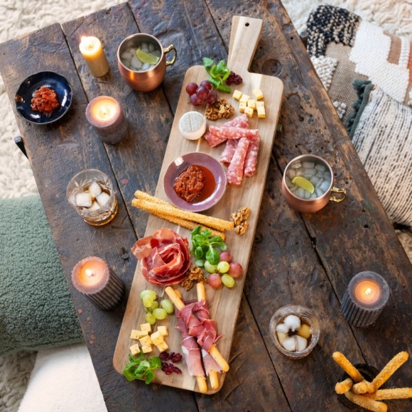 Maxi planche apéritive en bois d’acacia 75 × 20 cm – Image 3