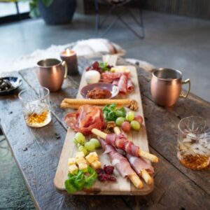 Maxi planche apéritive en bois d’acacia 75 × 20 cm